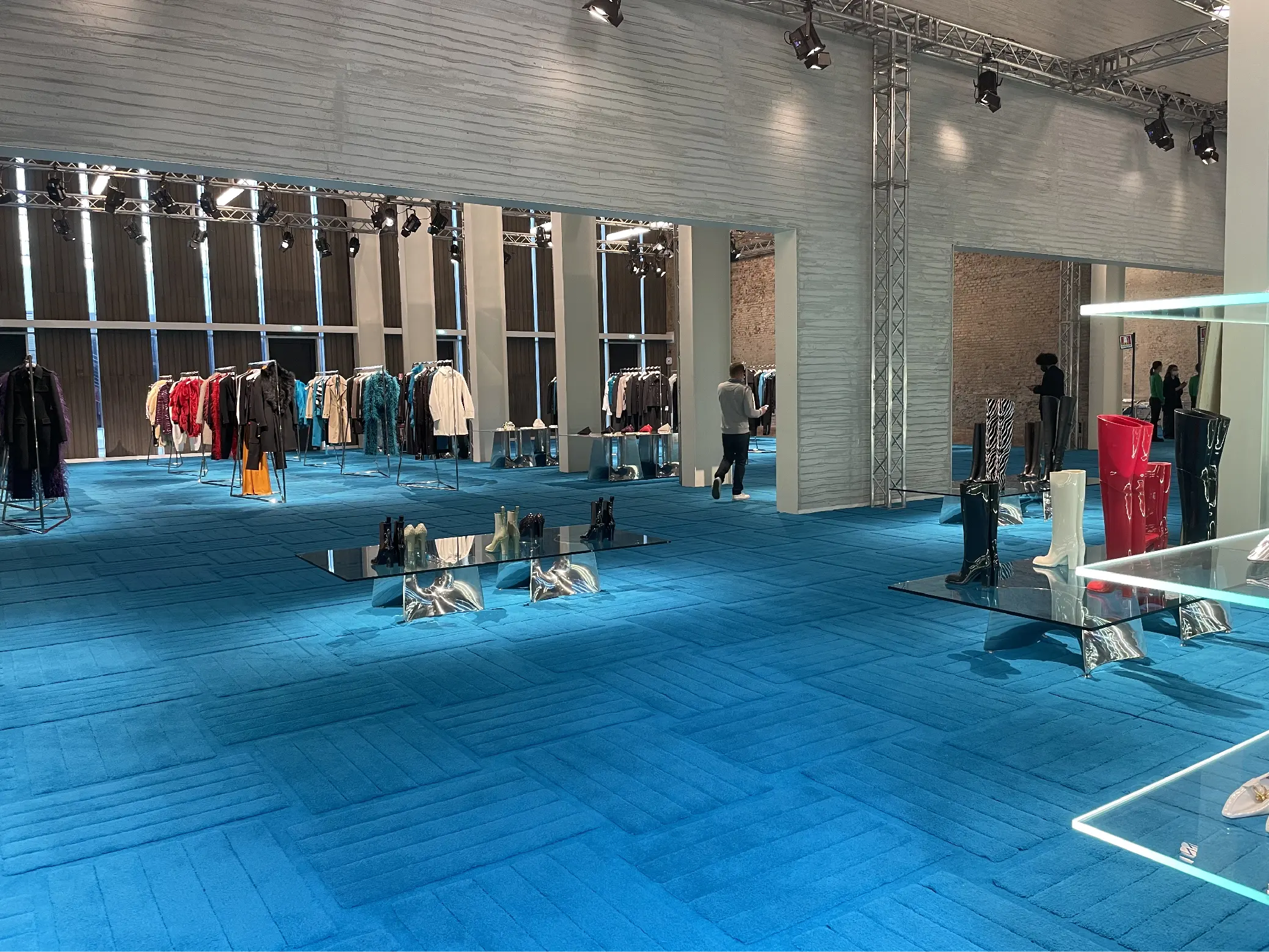 bv-showroom-05